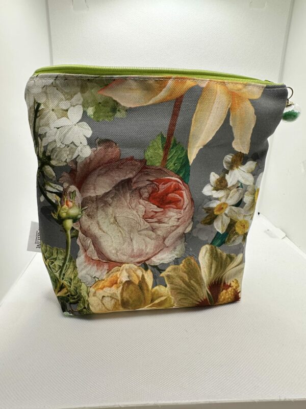Pochette con cerniera e boule in vetro