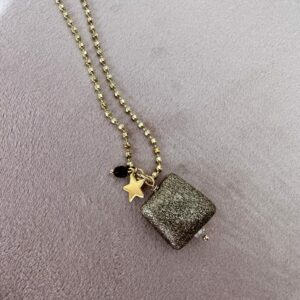 Collana con pepita e stellina