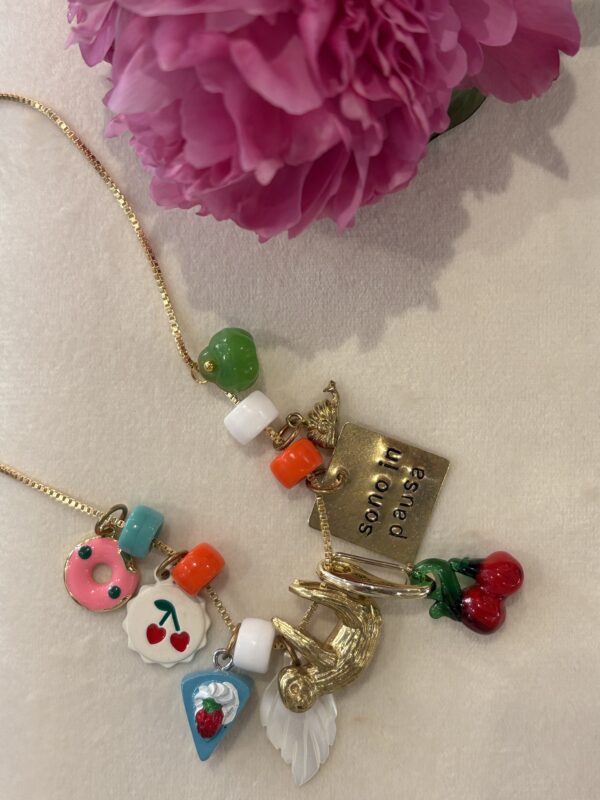 Collana in ottone " Sono in pausa"