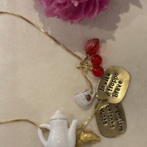 Collana in ottone " la vita è troppo breve per mangiare brioche vuote"