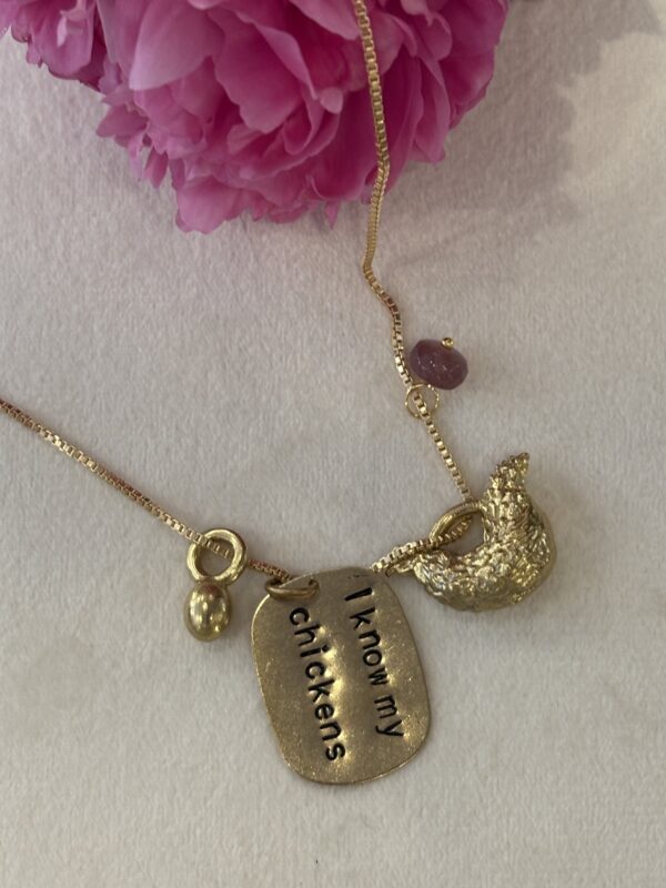 Collana  in ottone " i know my chickens"