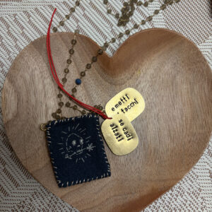 Collana "Se cadi, alzati e metti i tacchi!"