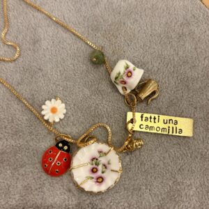 Collana "Fatti una camomilla"